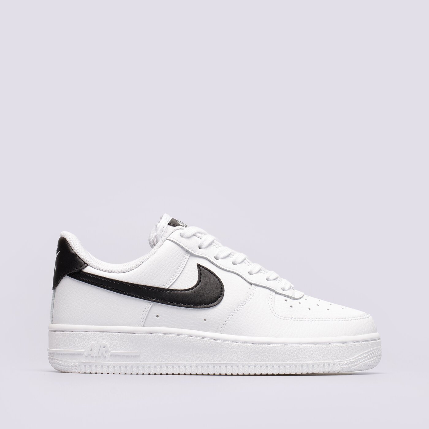 Дамски маратонки NIKE AIR FORCE 1 '07  dd8959-103 цвят бял
