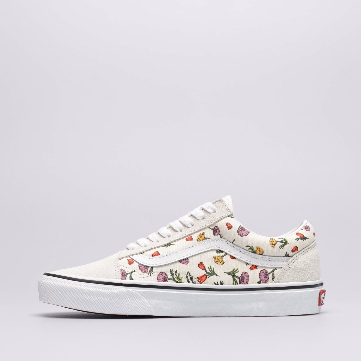 Дамски маратонки VANS UA OLD SKOOL vn0a5krscrm1 цвят бял