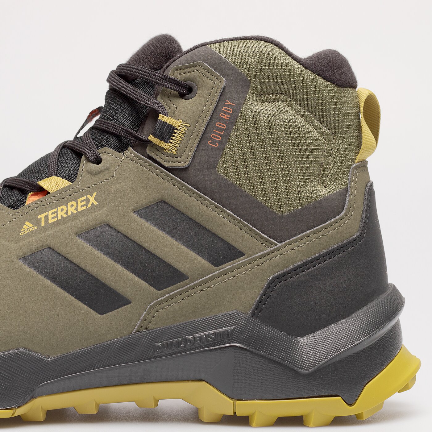Мъжки зимни обувки ADIDAS TERREX AX4 MID BETA C.RDY gy3158 цвят каки