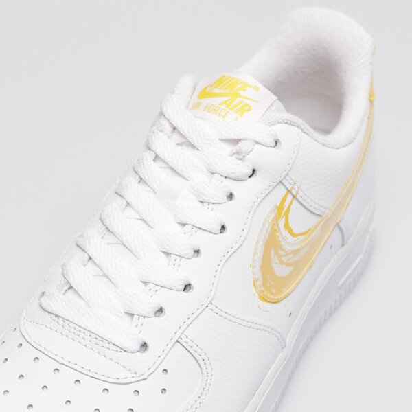 Мъжки маратонки NIKE AIR FORCE 1 '07 dx2646-100 цвят бял