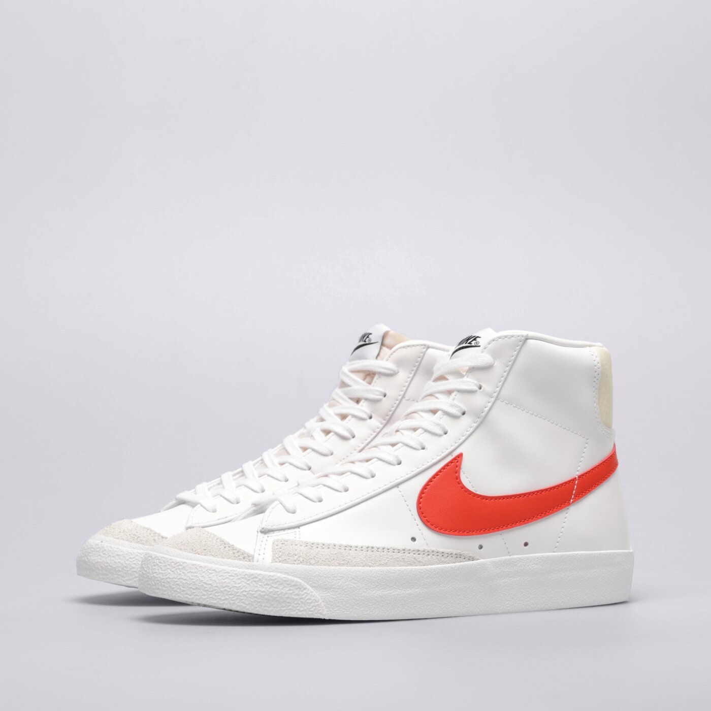 Мъжки маратонки NIKE BLAZER MID '77 VINTAGE bq6806-122 цвят бял