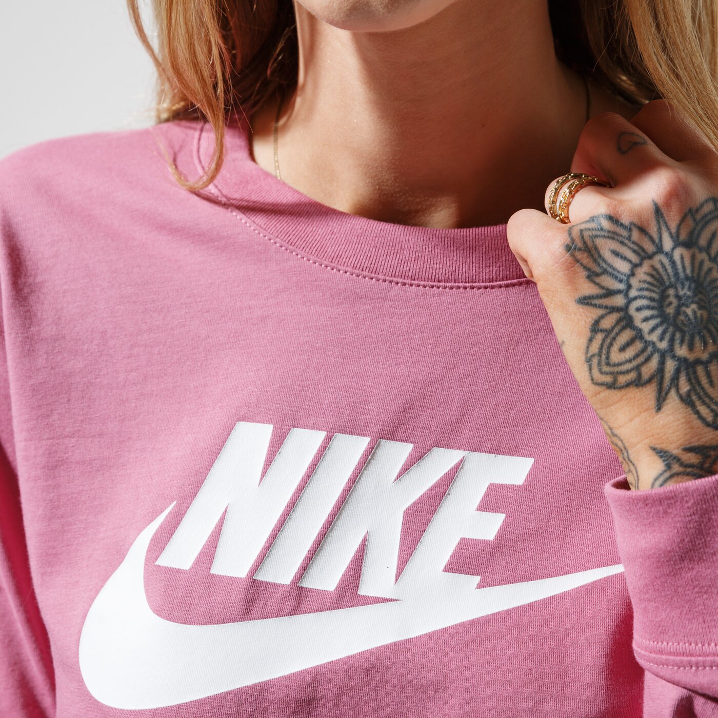 Дамска тениска NIKE ТЕНИСКА SPORTSWEAR bv6171-614 цвят розов