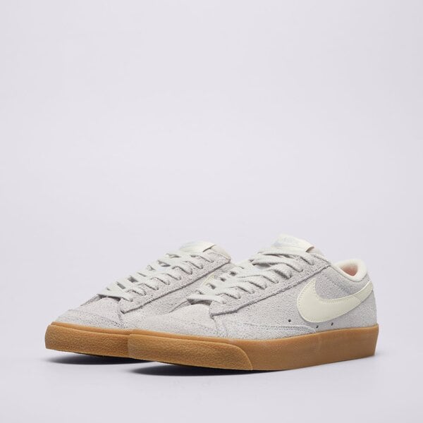 Дамски маратонки NIKE BLAZER LOW '77 VINTAGE fq8060-003 цвят син