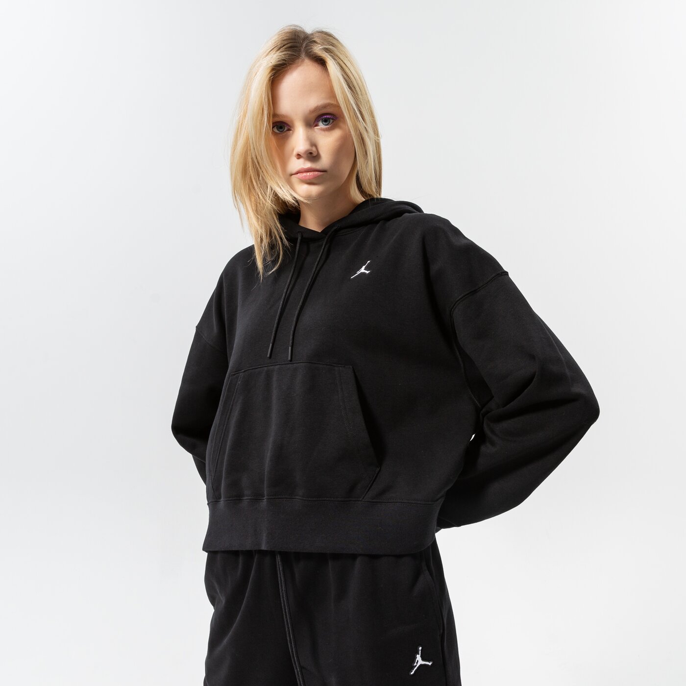 Дамски суичър JORDAN СУИТЧЪР С КАЧУЛКА W J ESSEN FLC HOODIE CORE dn4570-010 цвят черен