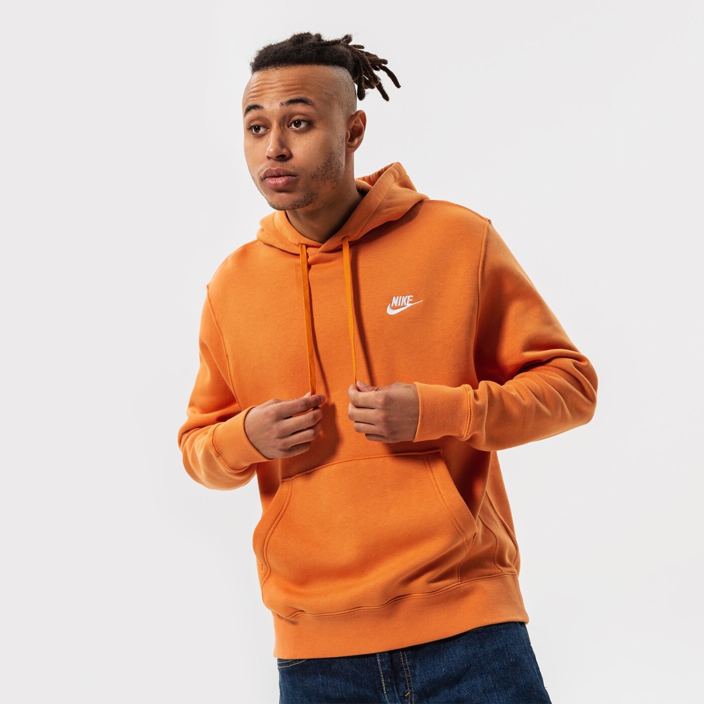 Мъжки суичър NIKE СУИТЧЪР С КАЧУЛКА NIKE SPORTSWEAR CLUB FLEECE bv2654-808 цвят кафяв