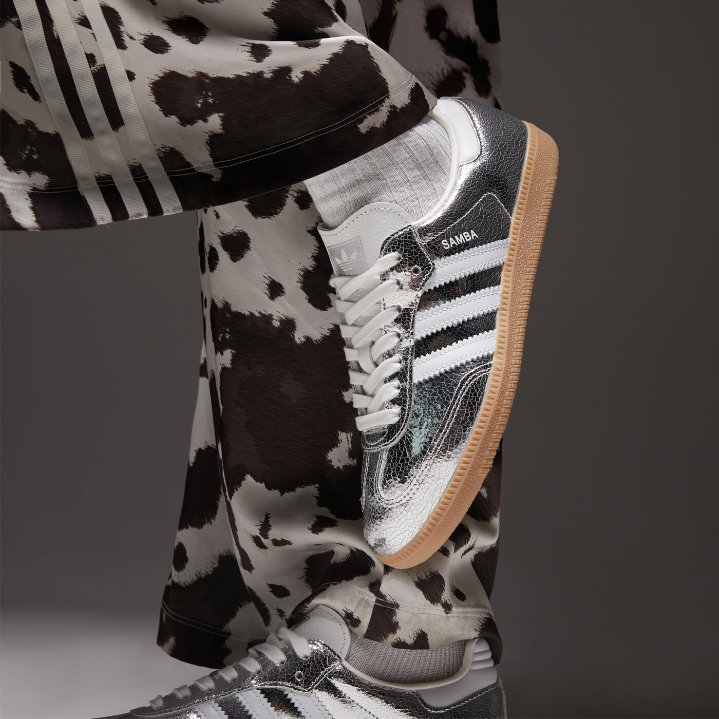 Дамски маратонки ADIDAS SAMBA OG W jr0035 цвят сребърен