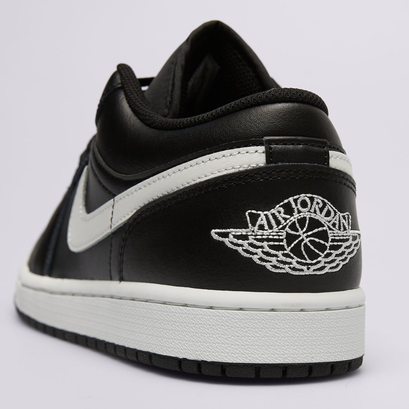 Мъжки маратонки AIR JORDAN 1 LOW  553558-043 цвят черен