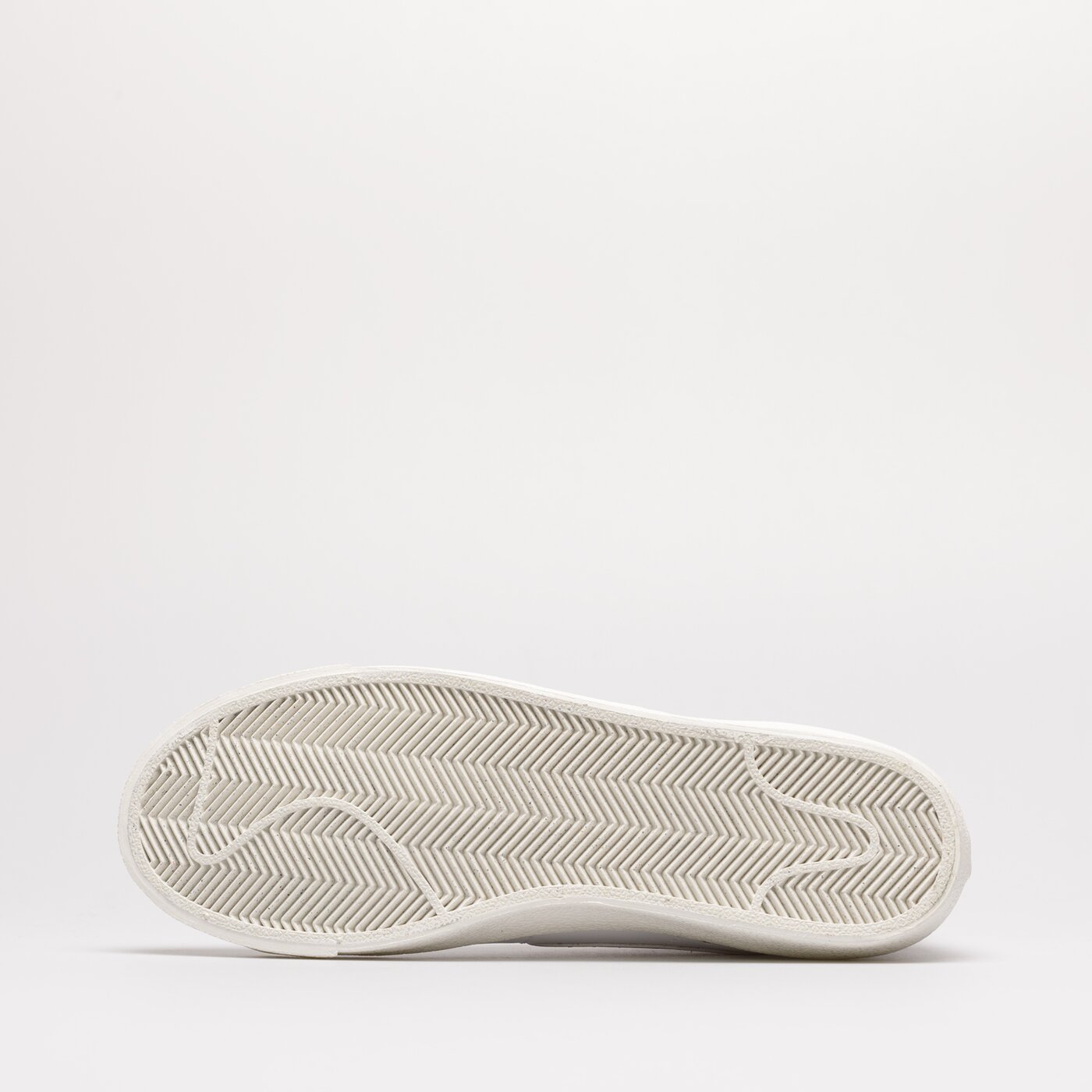 Мъжки маратонки NIKE BLAZER MID '77 VINTAGE bq6806-120 цвят бял