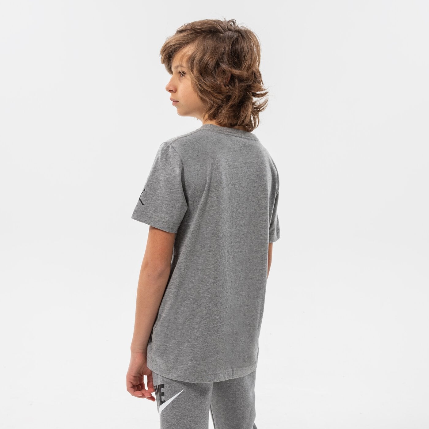 Детска тениска JORDAN ТЕНИСКА JUMBLE AIR TIME SS TEE BOY 95b238-geh цвят сив