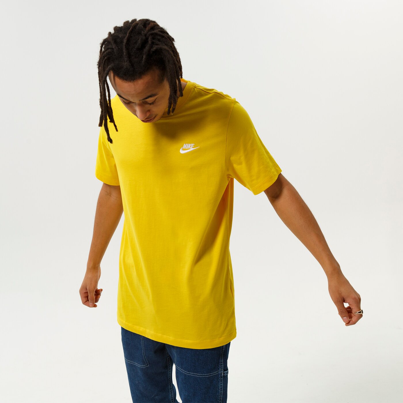 Мъжка тениска NIKE ТЕНИСКА SPORTSWEAR CLUB ТЕНИСКА ar4997-709 цвят жълт