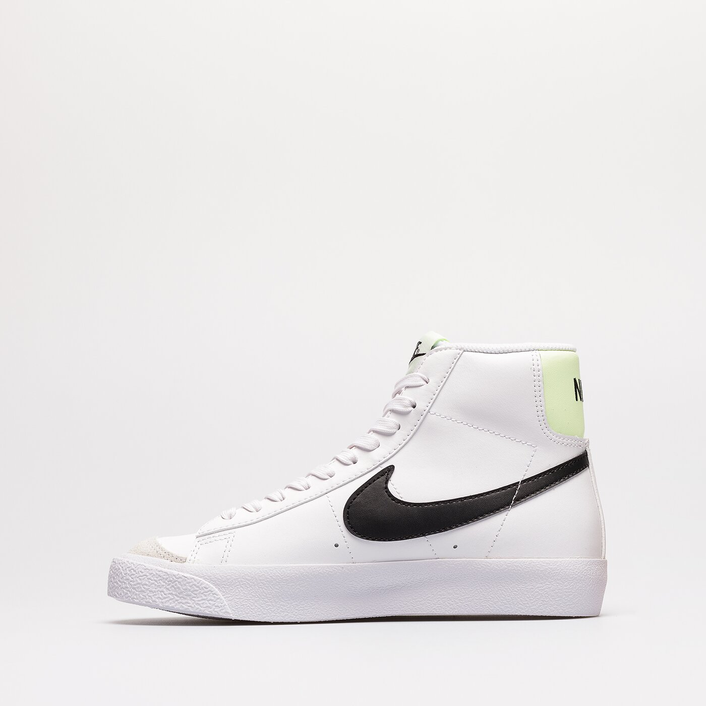 Детски маратонки NIKE BLAZER MID '77 da4086-109 цвят бял