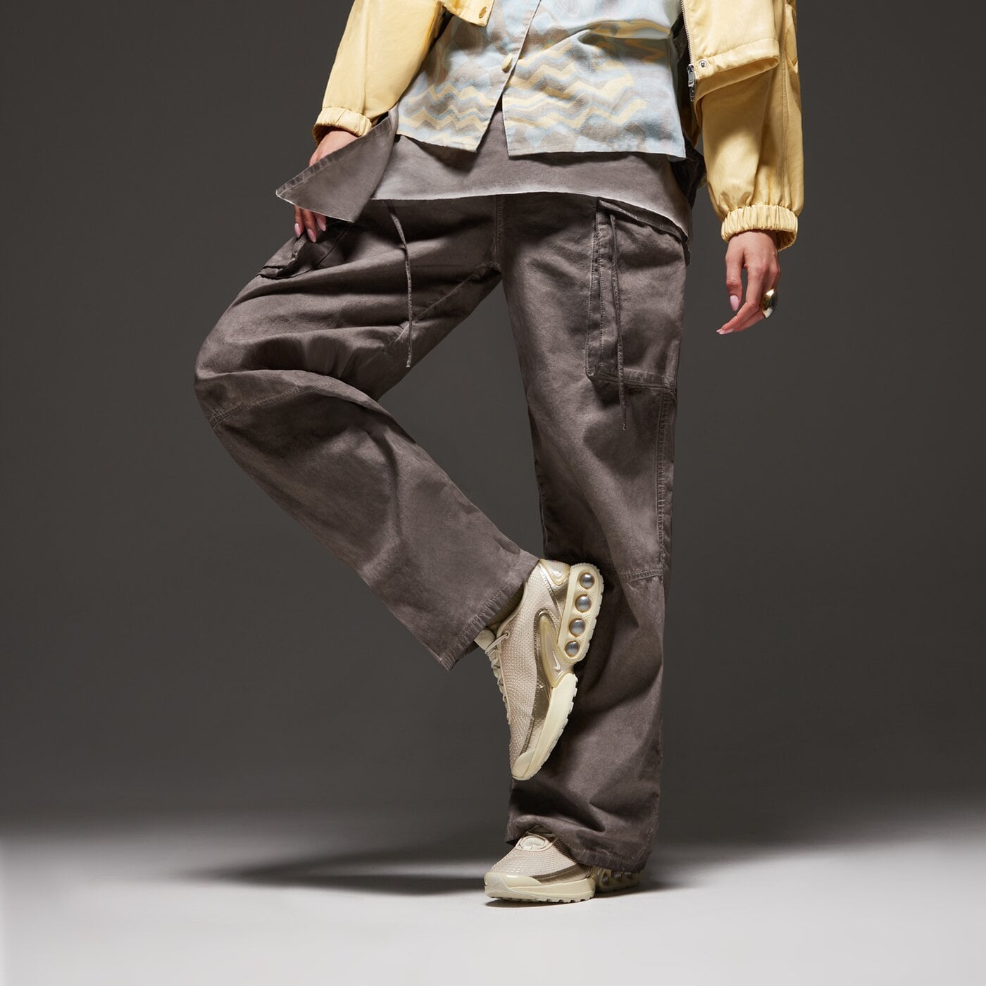 Дамски маратонки NIKE W AIR MAX DN  hv4861-200 цвят бежов