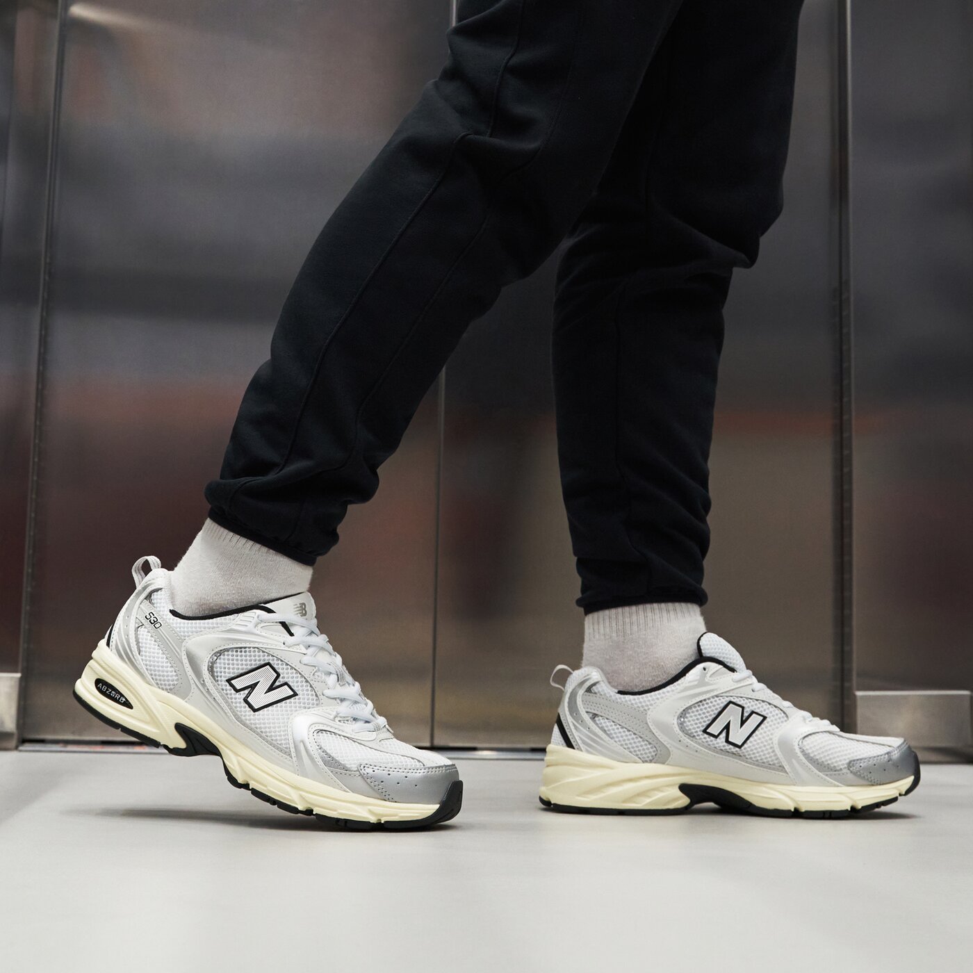 Мъжки маратонки NEW BALANCE 530  mr530ta цвят бял