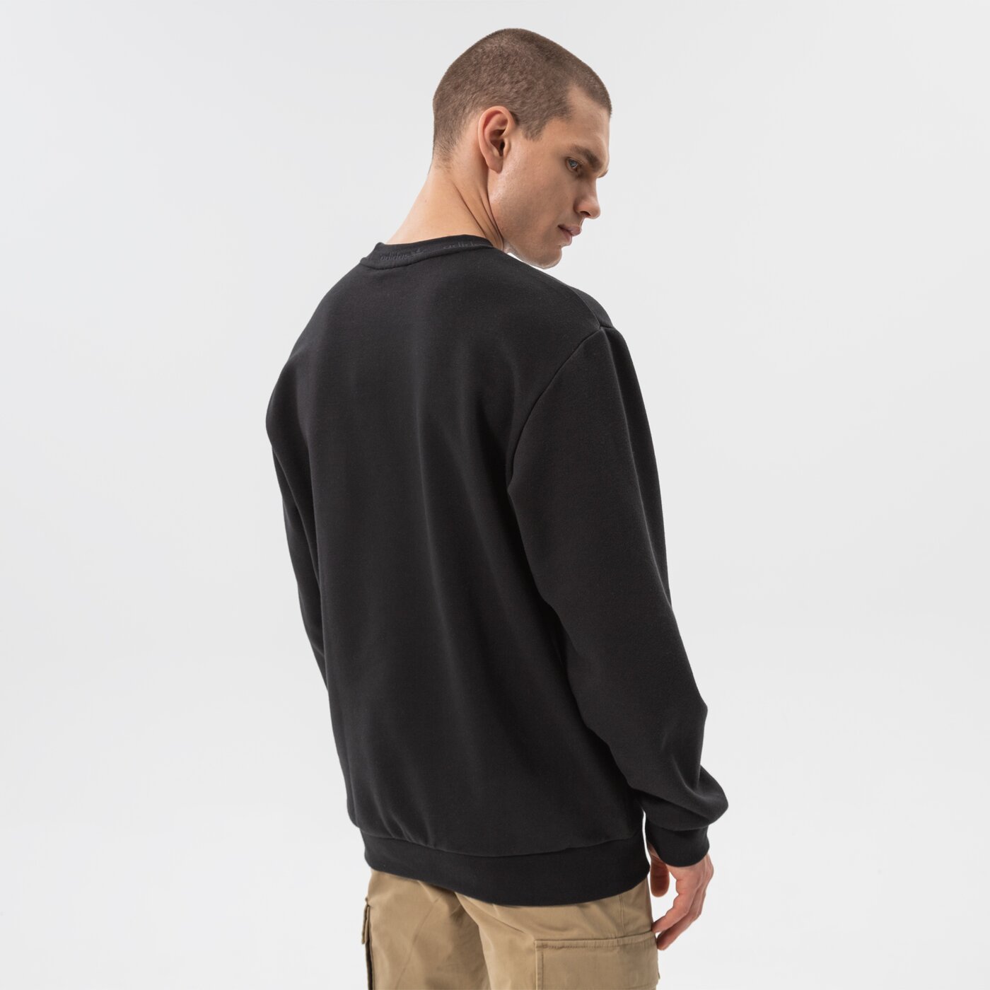 Мъжки суичър ADIDAS СУИТЧЪР TREFOIL LINEAR LABEL SWEATSHIRT hm2667 цвят черен