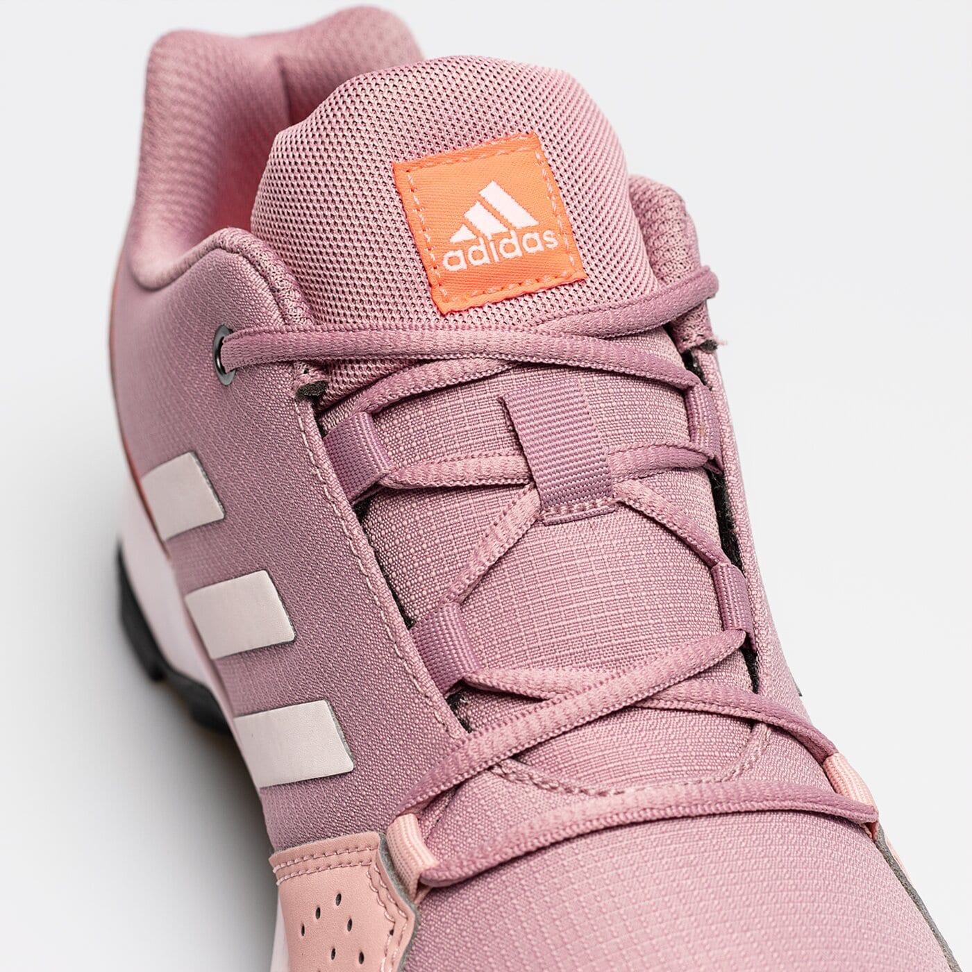 Детски туристически обувки ADIDAS HYPERHIKER LOW K gz9217 цвят розов