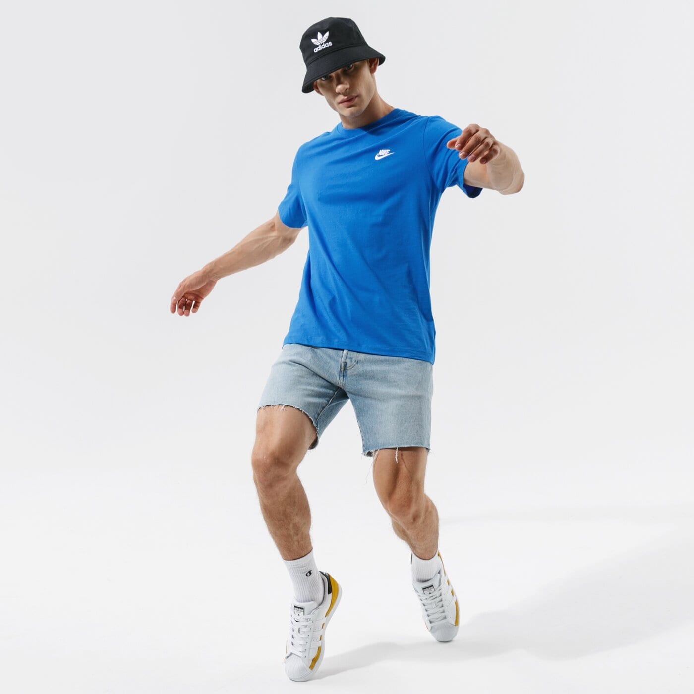 Мъжка тениска NIKE ТЕНИСКА SPORTSWEAR CLUB ТЕНИСКА ar4997-403 цвят син