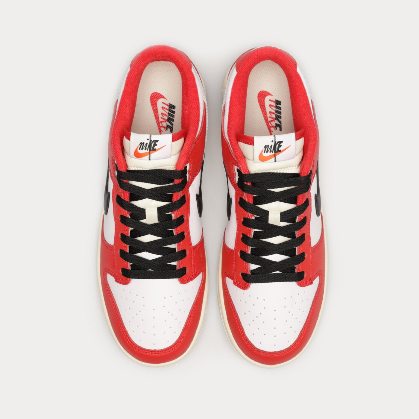 Мъжки маратонки NIKE DUNK LOW RETRO PRM dz2536-600 цвят червен