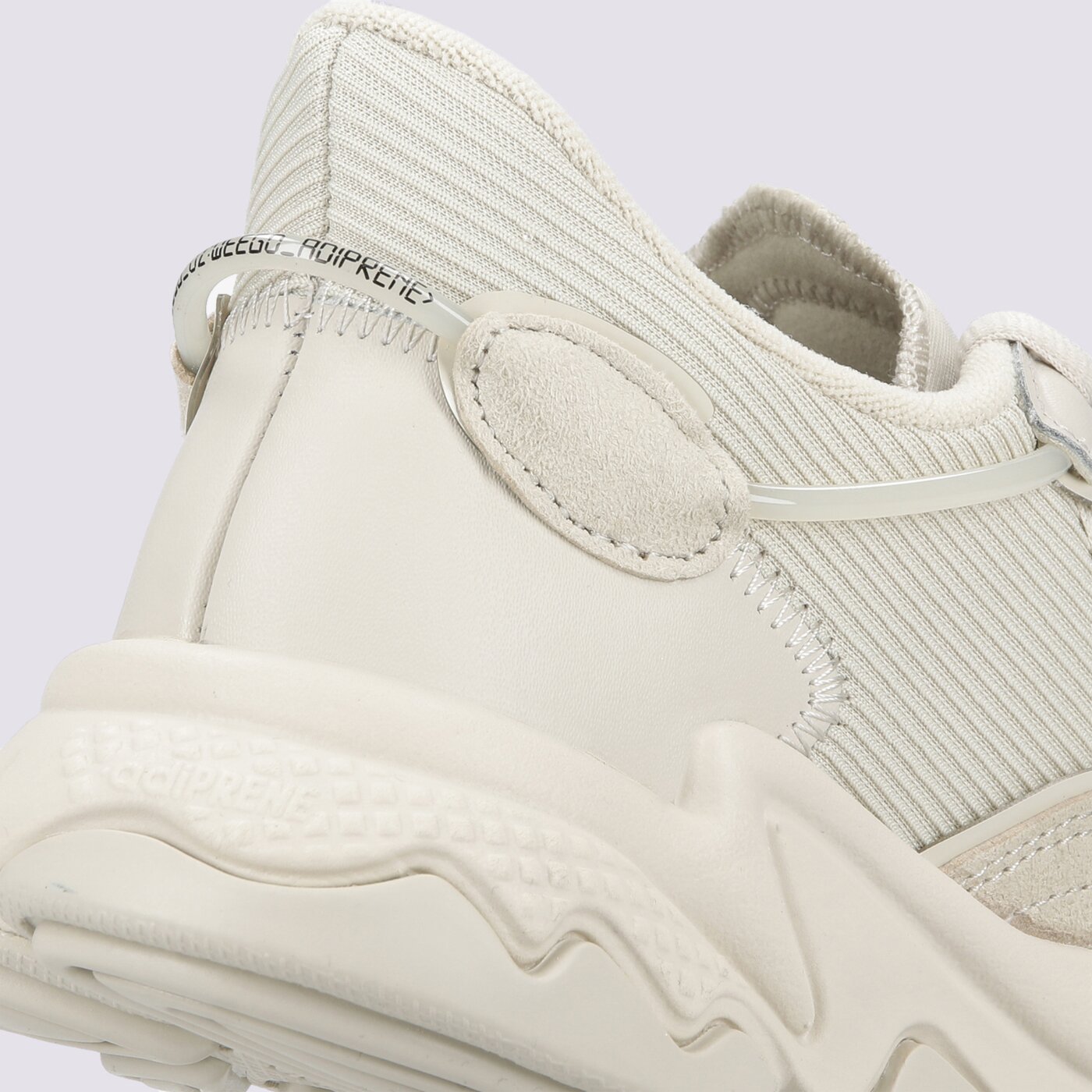 Дамски маратонки ADIDAS OZWEEGO fx6029 цвят бежов