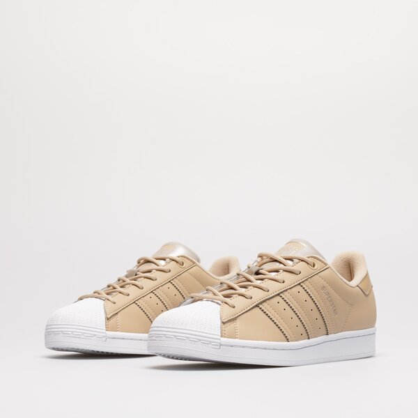 Дамски маратонки ADIDAS SUPERSTAR W  gx4361 цвят бежов