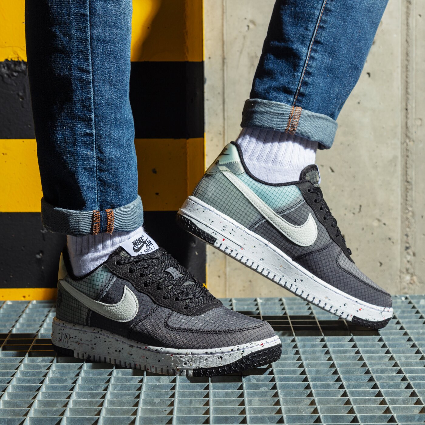 Мъжки маратонки NIKE AIR FORCE 1 CRATER dh2521-001 цвят черен