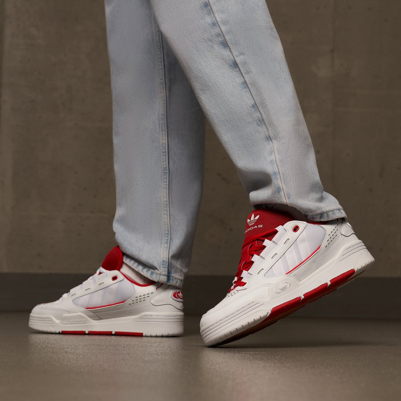 Мъжки маратонки ADIDAS ADI2000 gy2082 цвят бял