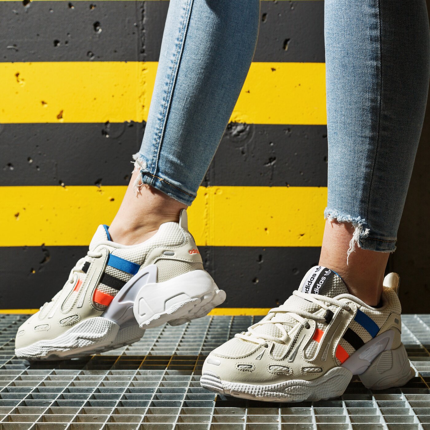 Дамски маратонки ADIDAS EQT GAZELLE ef5334 цвят бежов