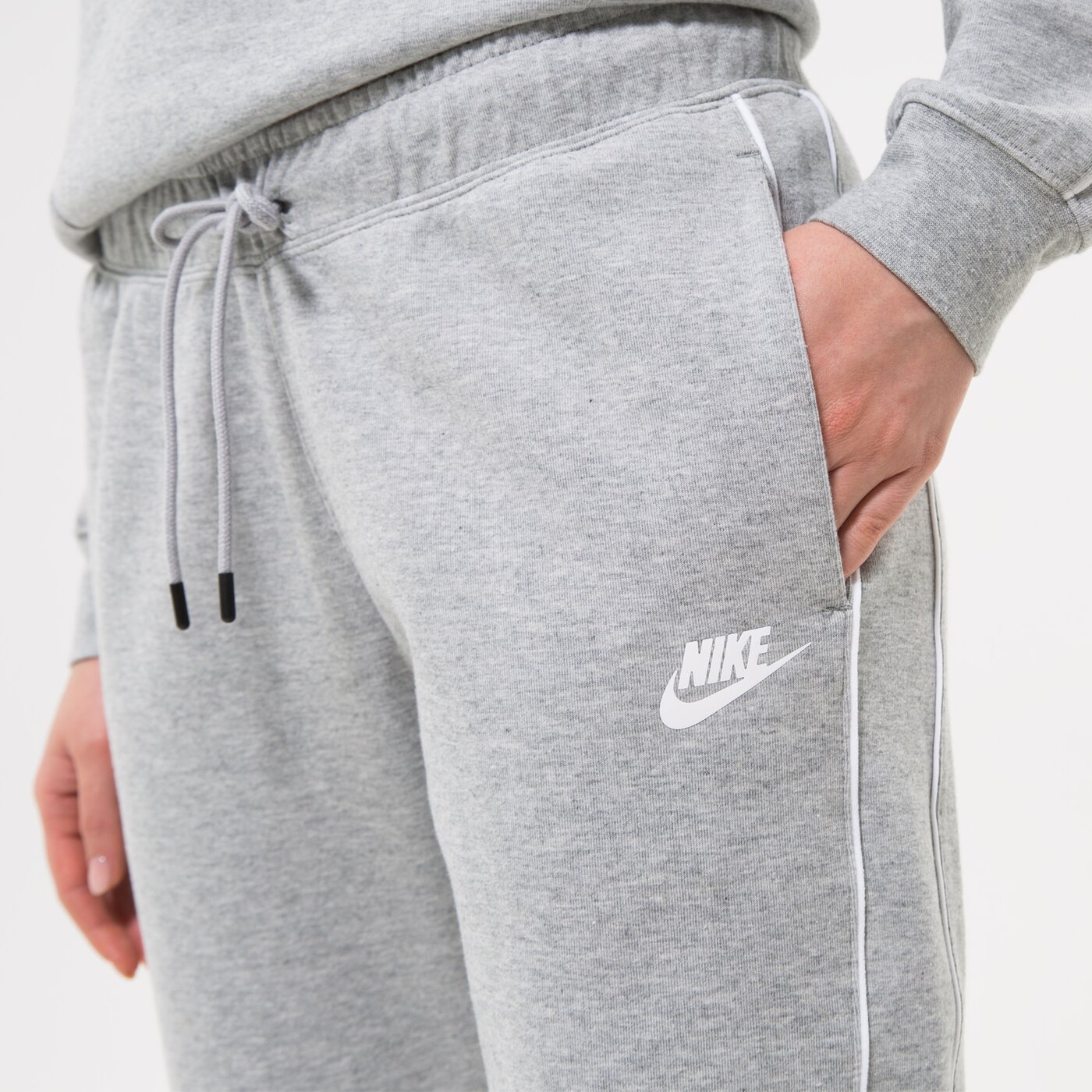 Дамски панталони NIKE ПАНТАЛОНИ W NSW MLNM ESSNTL FLC MR cz8340-063 цвят сив
