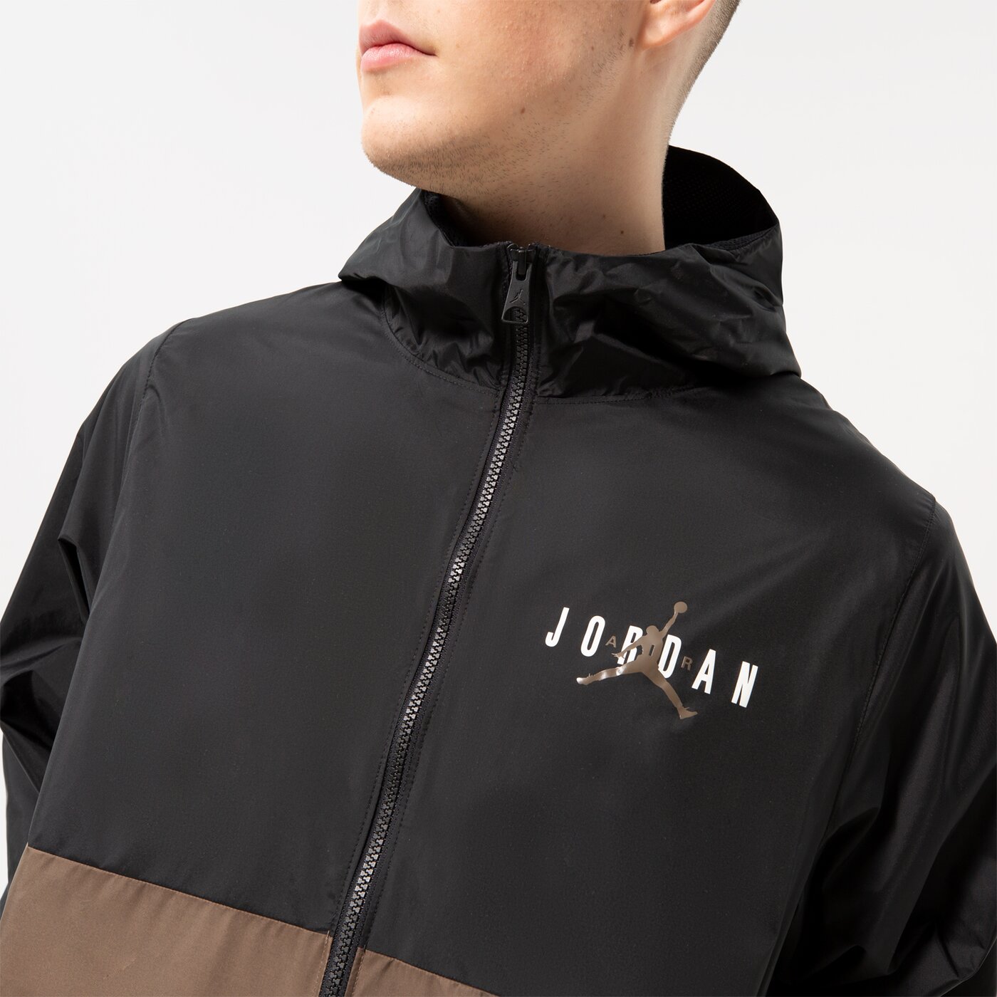 Мъжко преходно яке JORDAN ЯКЕ M J ESS HBR WOVEN JACKET dv7650-010 цвят черен