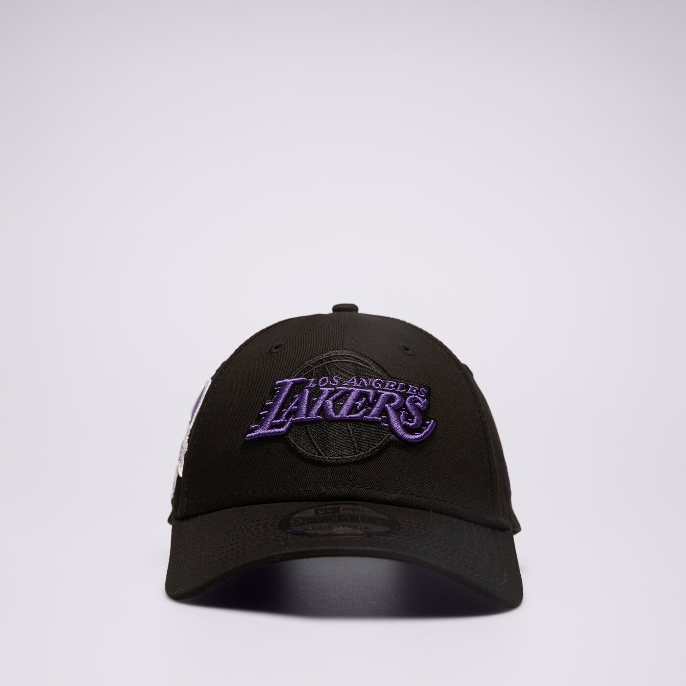 Дамска шапка с козирка NEW ERA ШАПКА SIDE PATCH 940 LAKERS LOS ANGELES LAKERS 60435127 цвят черен