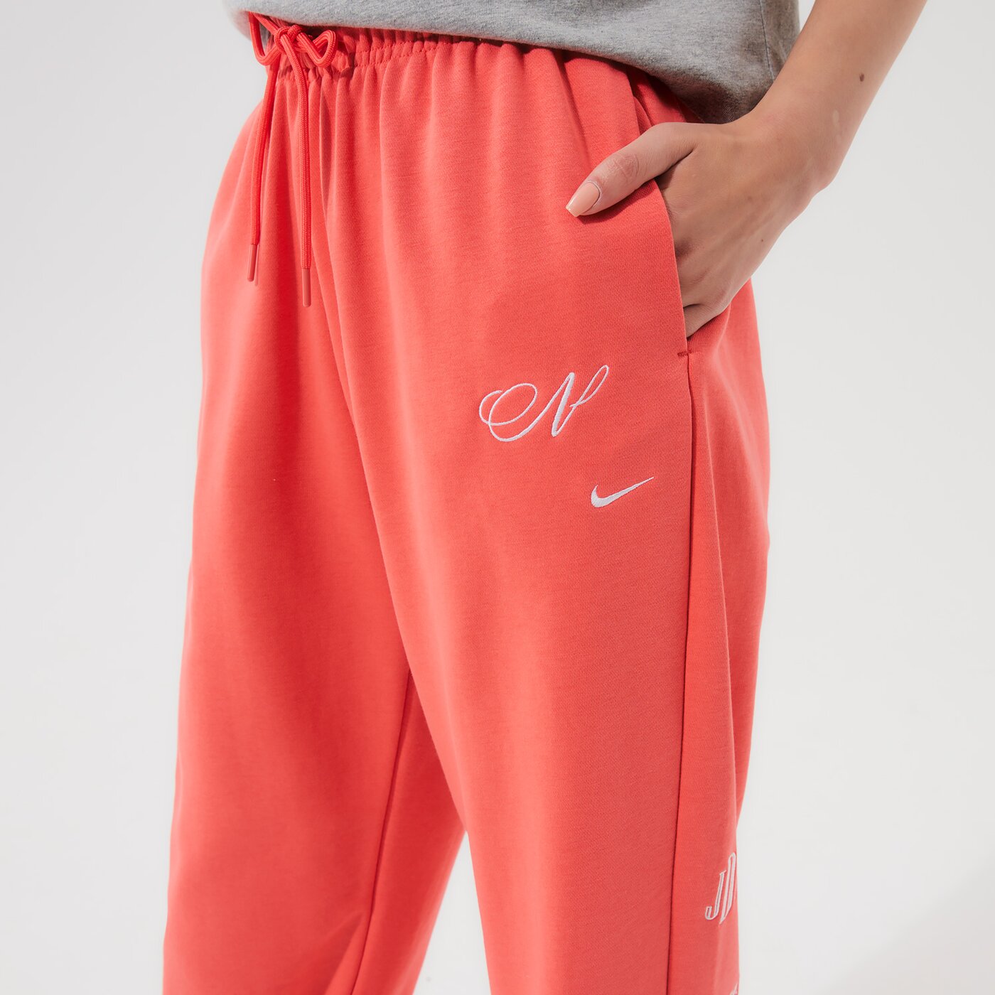 Дамски панталони NIKE ПАНТАЛОНИ W NSW ICN CLSH FLC GX HR JGGR dd5042-814 цвят коралов