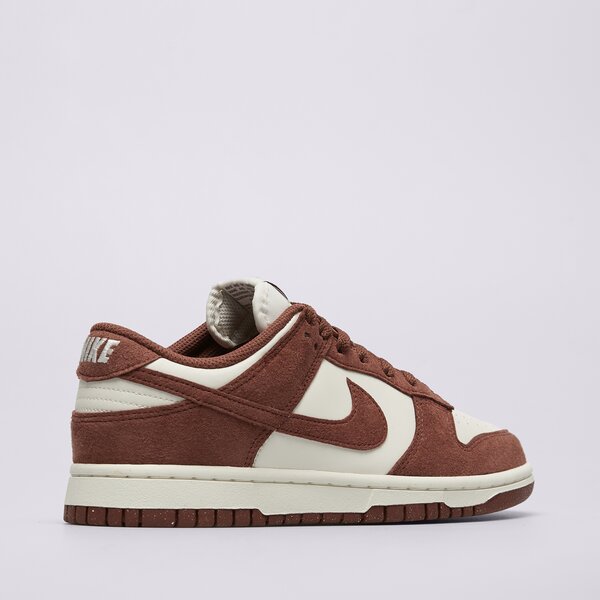 Дамски маратонки NIKE WMNS DUNK LOW hj7673-001 цвят бордо