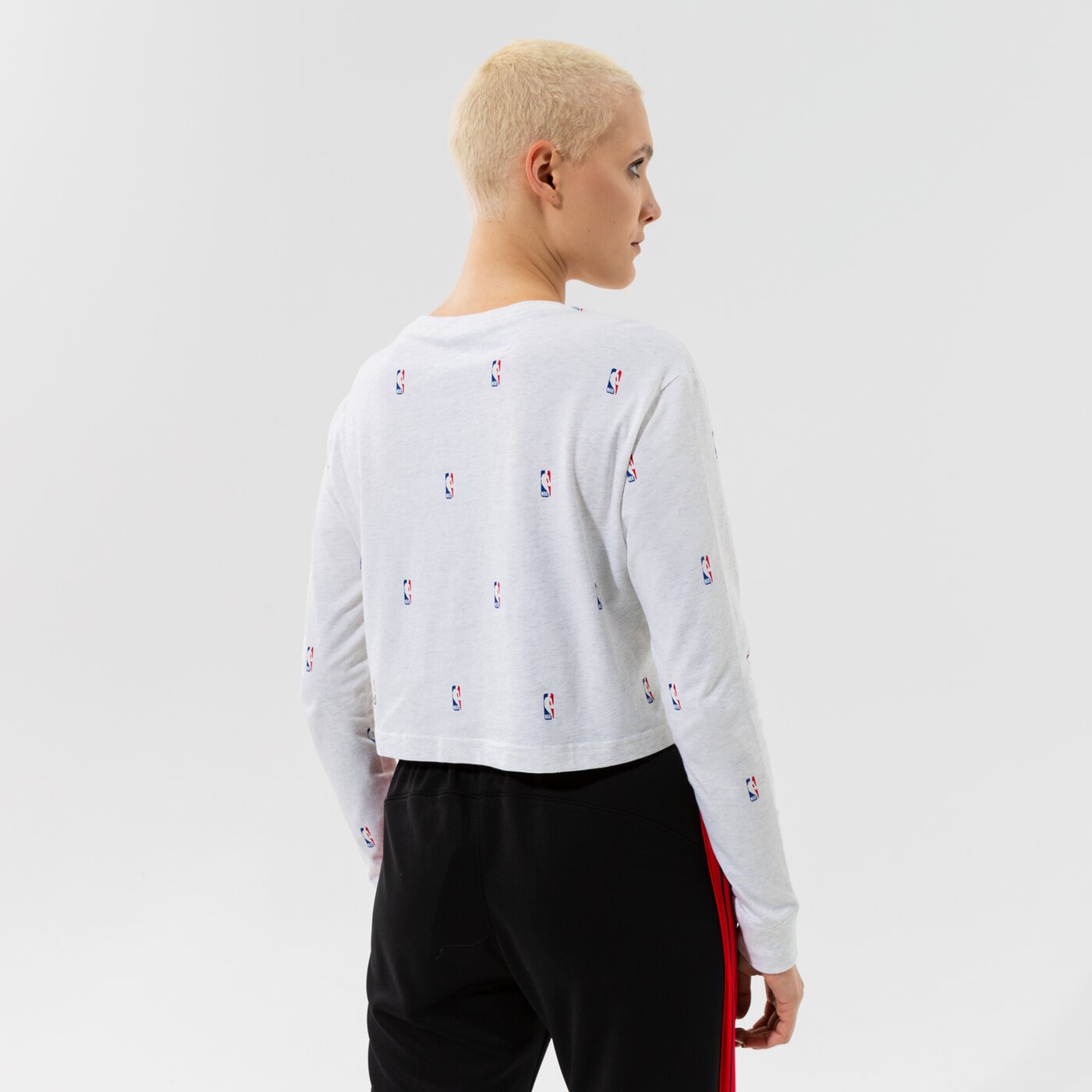 Дамска тениска NIKE ТЕНИСКА N31 W NK CTS CROP LS TEE NBA da6810-051 цвят сив