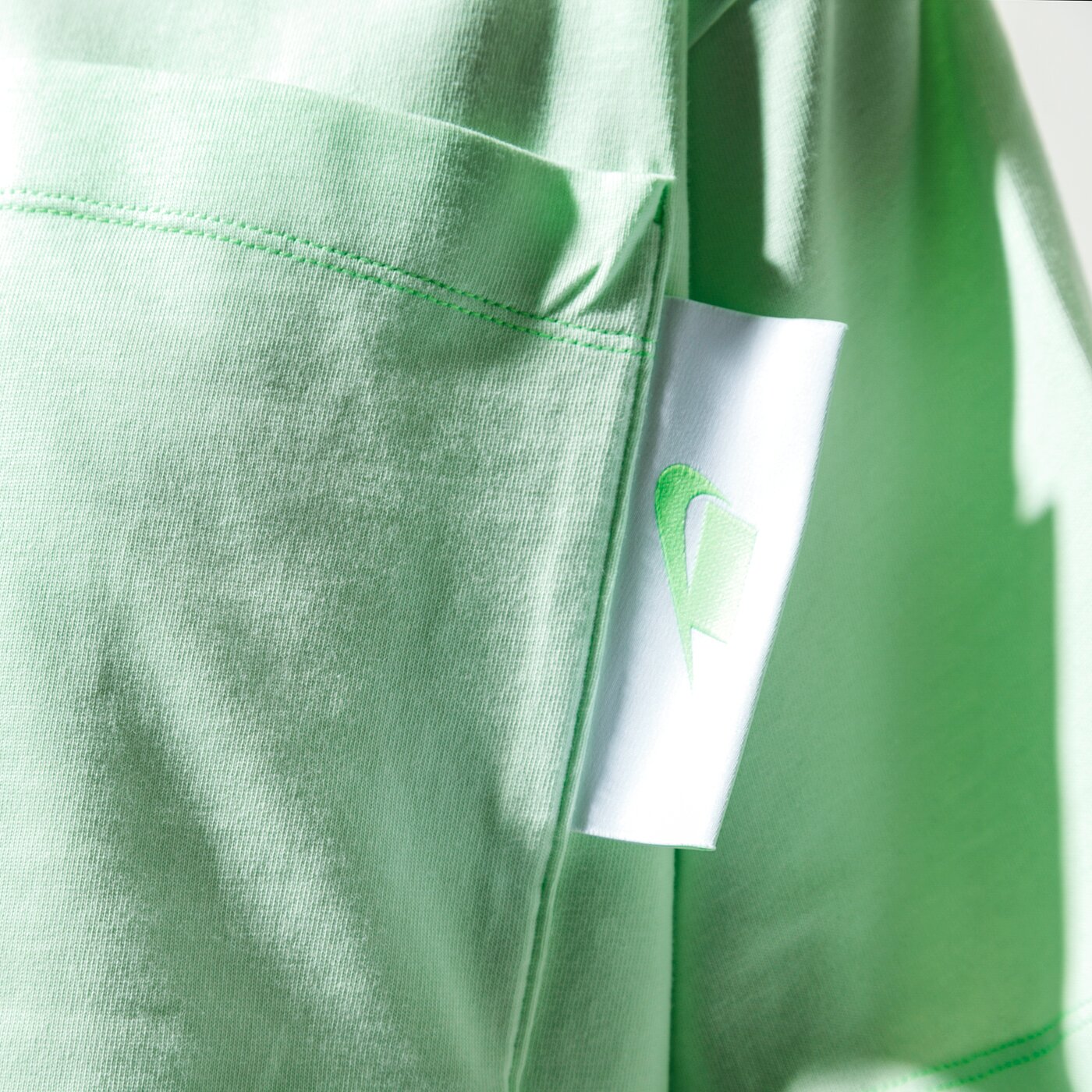 Дамска тениска NIKE ТЕНИСКА W NSW NSW ТОП SS CROP ct0874-376 цвят зелен