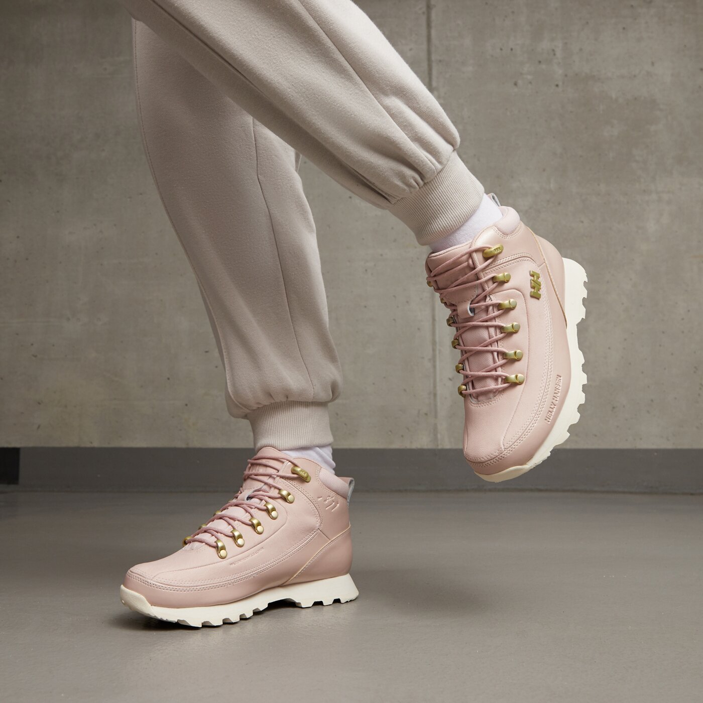 Дамски зимни обувки HELLY HANSEN W THE FORESTER  10516072 цвят розов