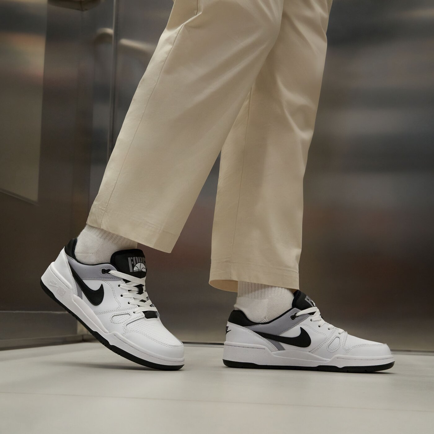 Детски маратонки NIKE FULL FORCE fv5929-101 цвят бял