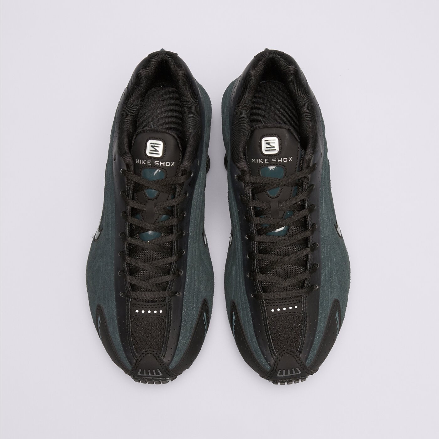 Дамски маратонки NIKE W SHOX R4 SE 2 hq7739-002 цвят черен