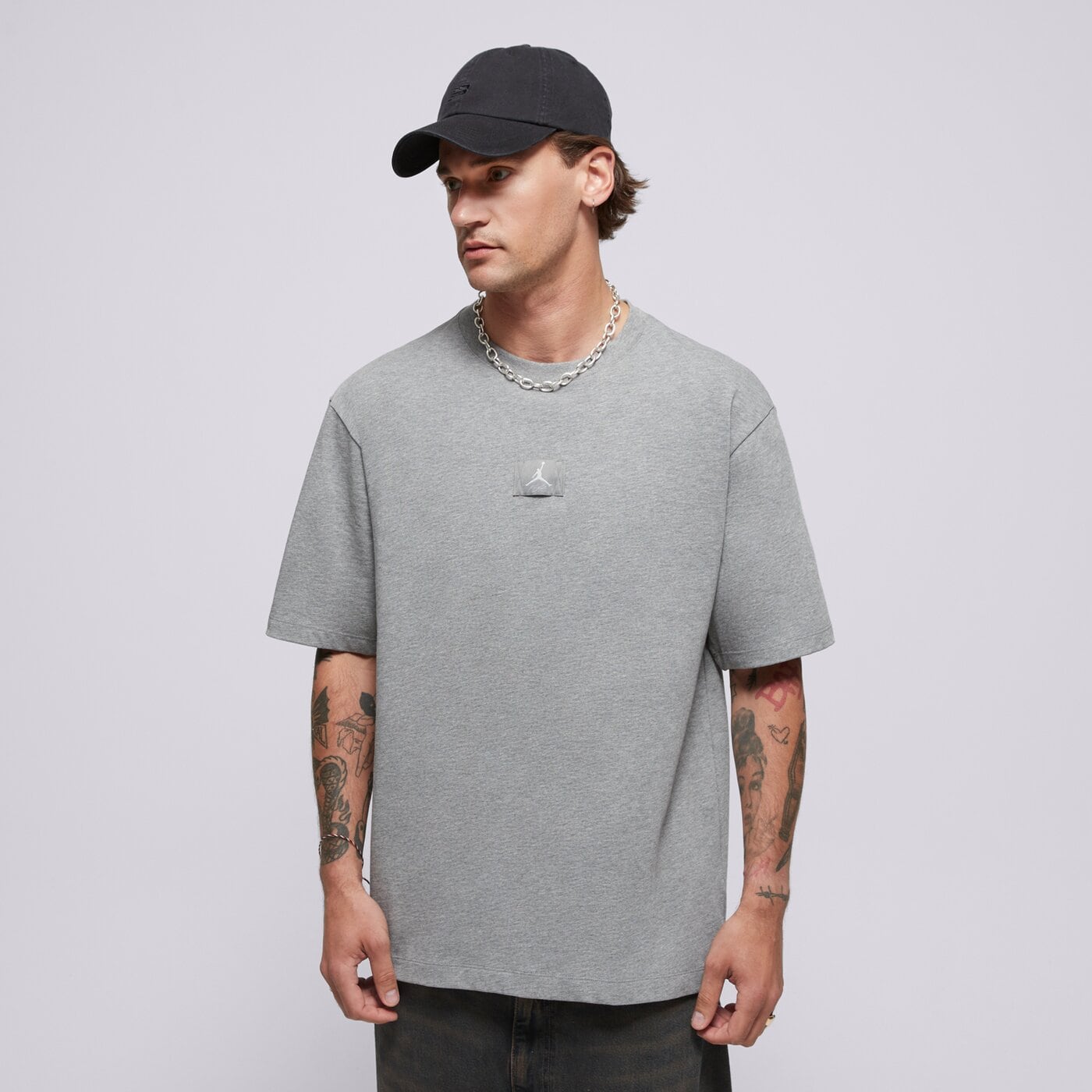 Мъжка тениска JORDAN ТЕНИСКА M J FLT ESS 85 SS CREW fz1912-091 цвят сив