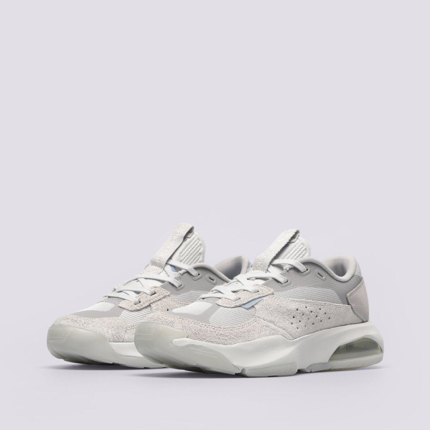 Мъжки маратонки JORDAN AIR 200E  dc9836-004 цвят бял