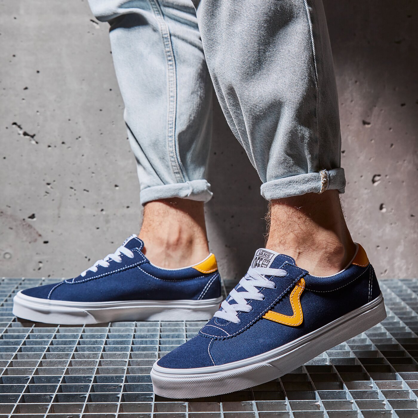 Мъжки маратонки VANS UA SPORT vn0a4bu64pl1 цвят тъмносин