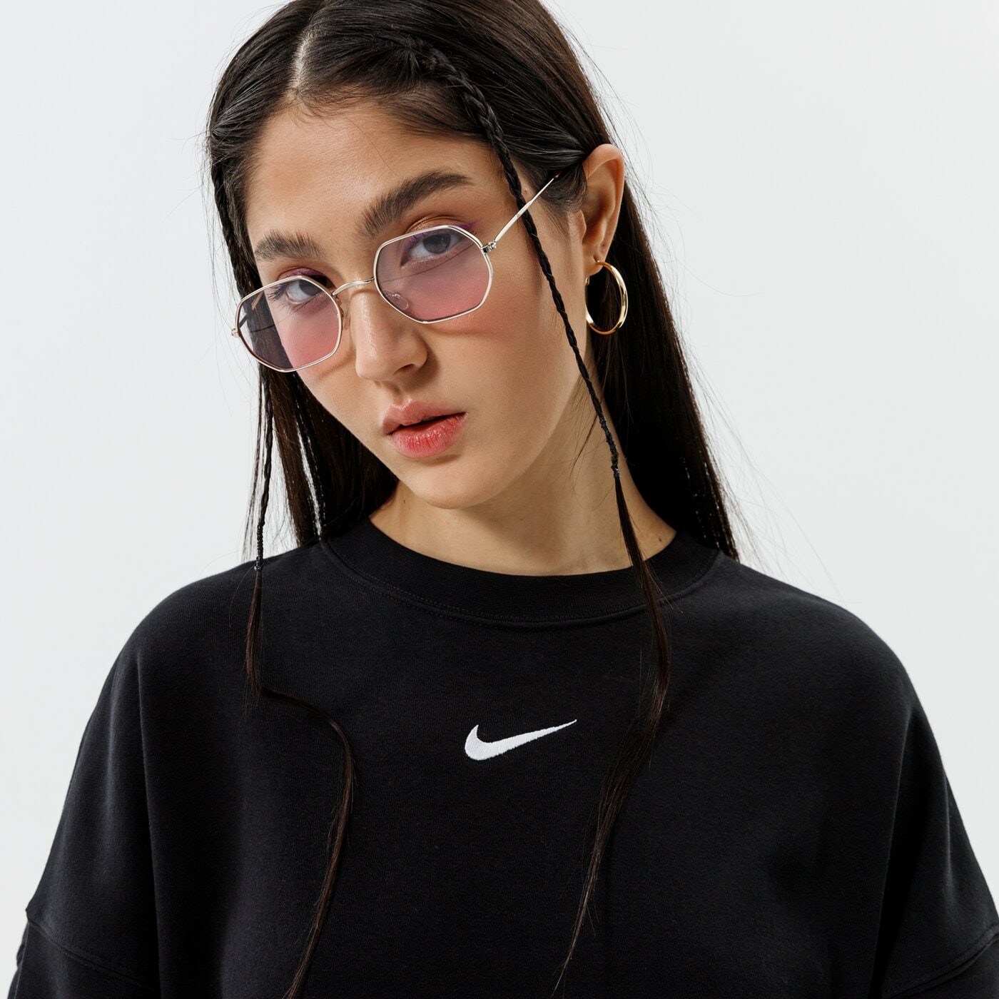 Дамски суичър NIKE СУИТЧЪР W NSW ESSNTL FLC CREW CLCTN dj7665-010 цвят черен