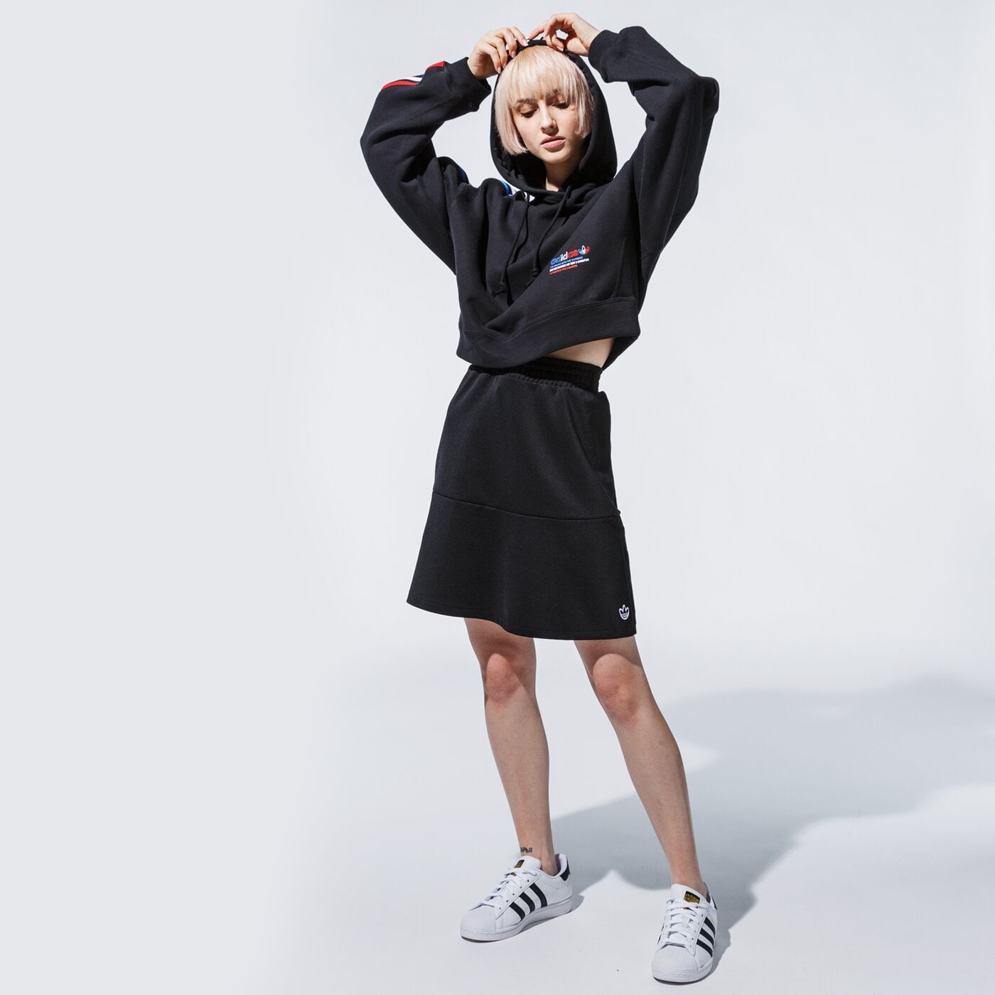 Дамски суичър ADIDAS СУИТЧЪР С КАЧУЛКА HOODIE gn2853 цвят черен