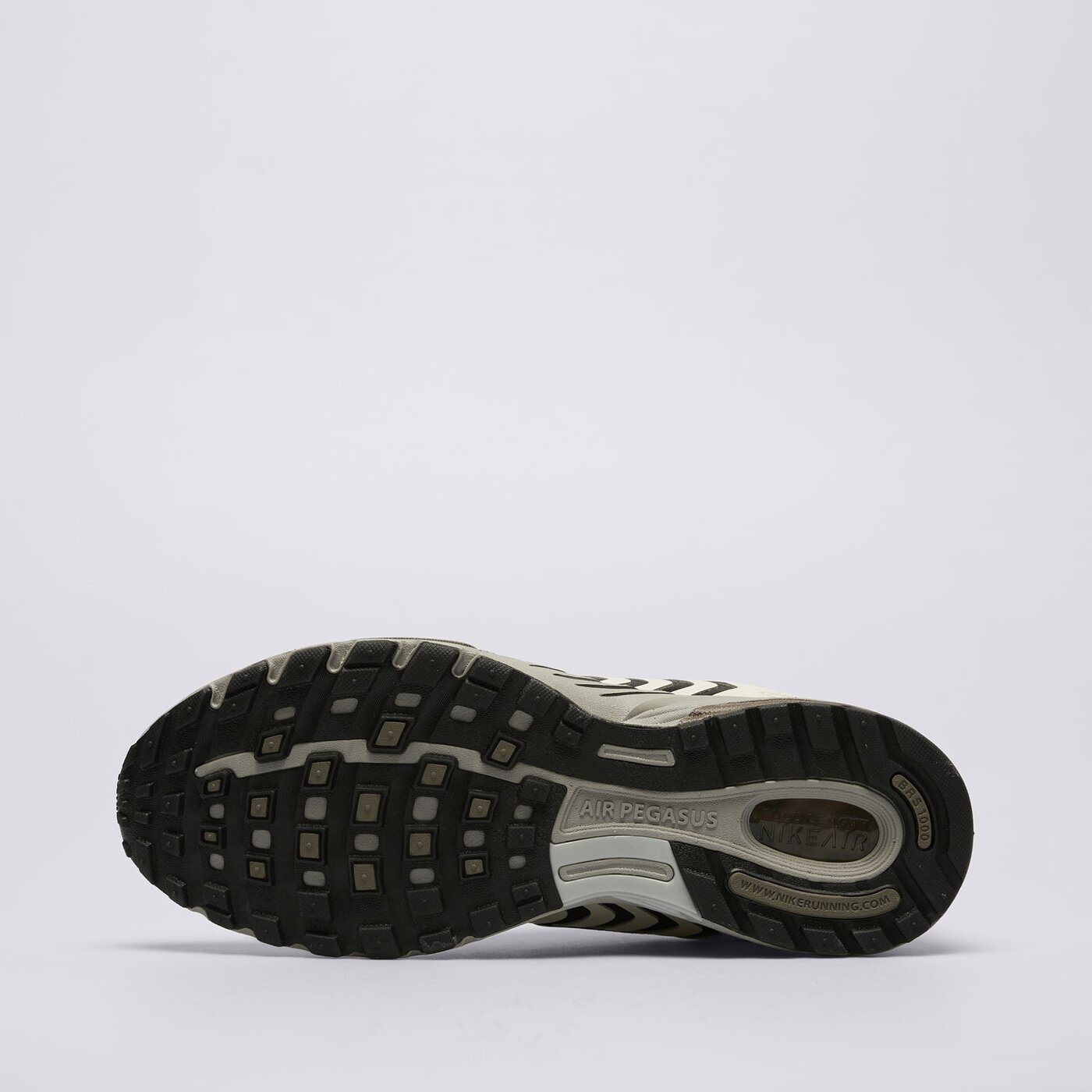 Мъжки маратонки NIKE AIR PEGASUS 2005 hq5403-003 цвят бежов