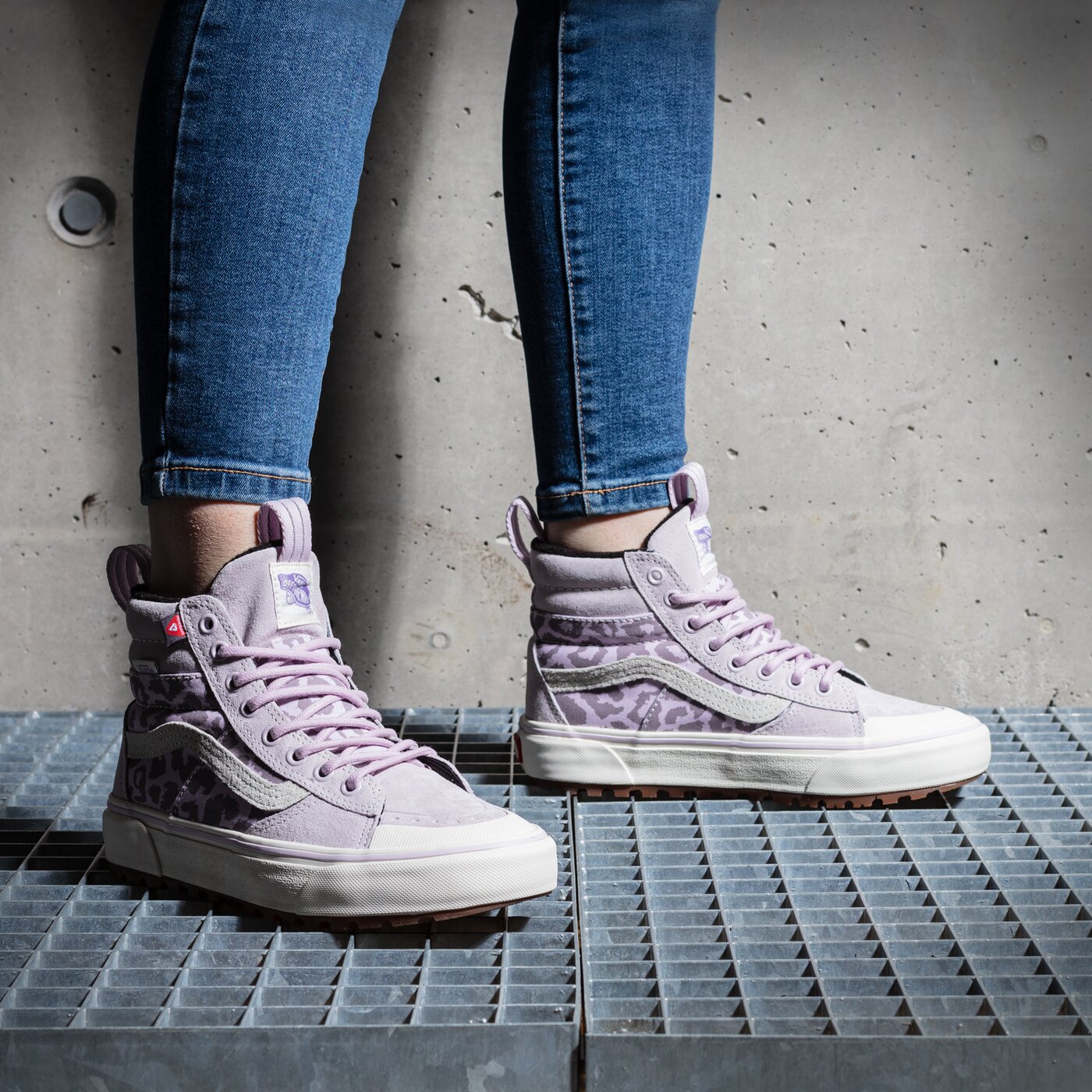 Дамски маратонки VANS UA SK8-HI MTE-2 vn0a5hzz6h91 цвят розов