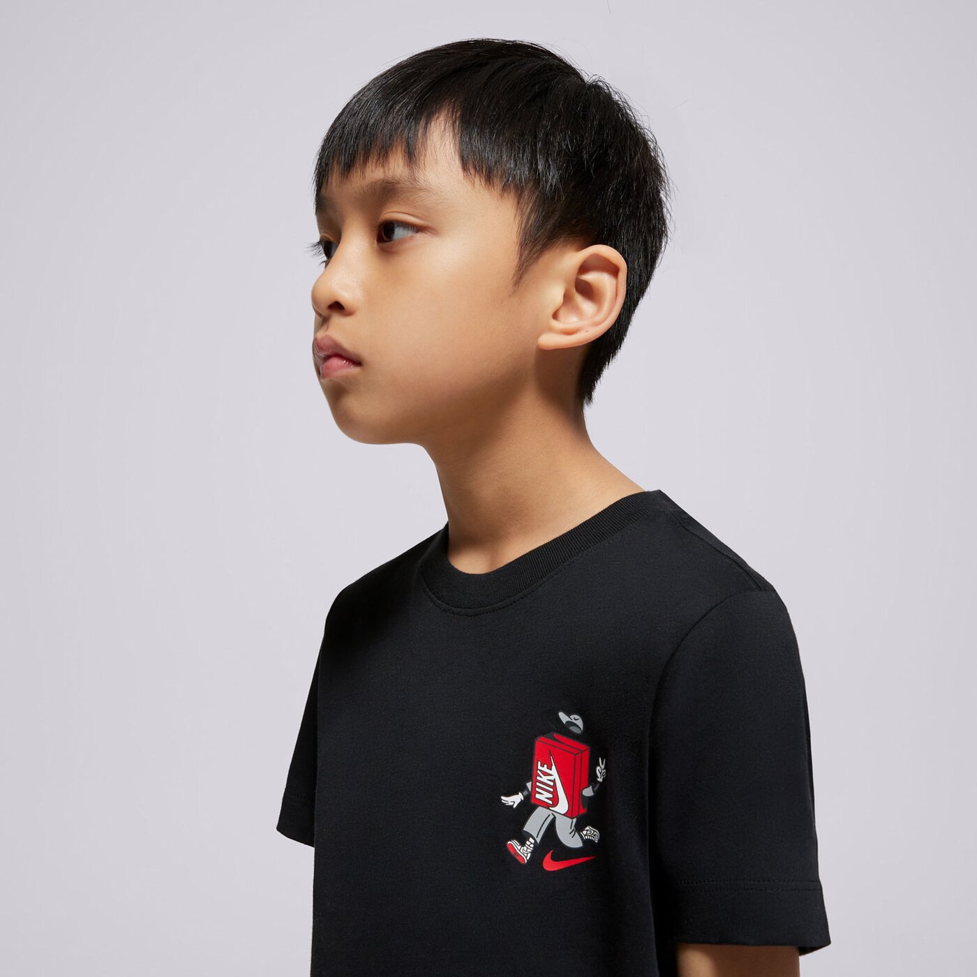 Детска тениска NIKE ТЕНИСКА K NSW TEE BOXY 1 JDI MUSIC BOY hm5660-010 цвят черен