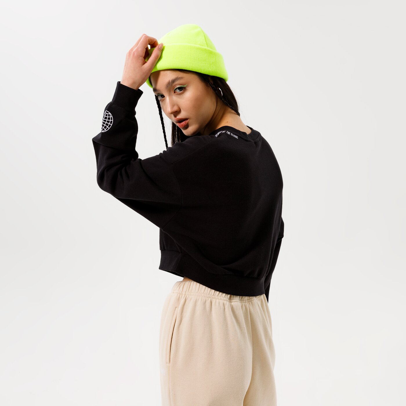 Дамски суичър LEVI'S СУИТЧЪР GRAPHIC LAUNDRY CREW a2643-0002 цвят черен