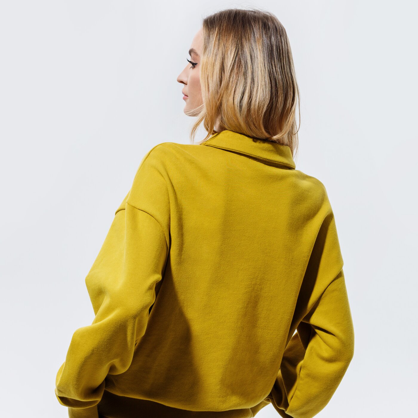 Дамски суичър VANS СУИТЧЪР WM DOME GROWN ТЕНИСКА ТИП ПОЛО F vn0a4satzlm1 цвят кафяв