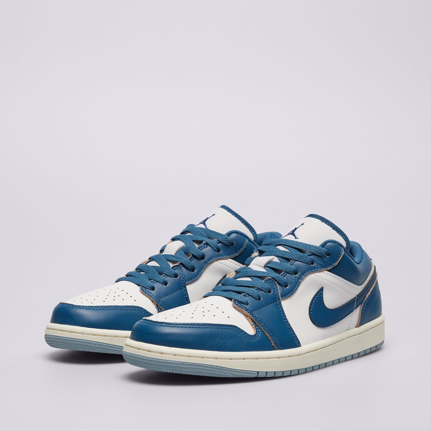 Мъжки маратонки AIR JORDAN 1 LOW SE fn5214-141 цвят син