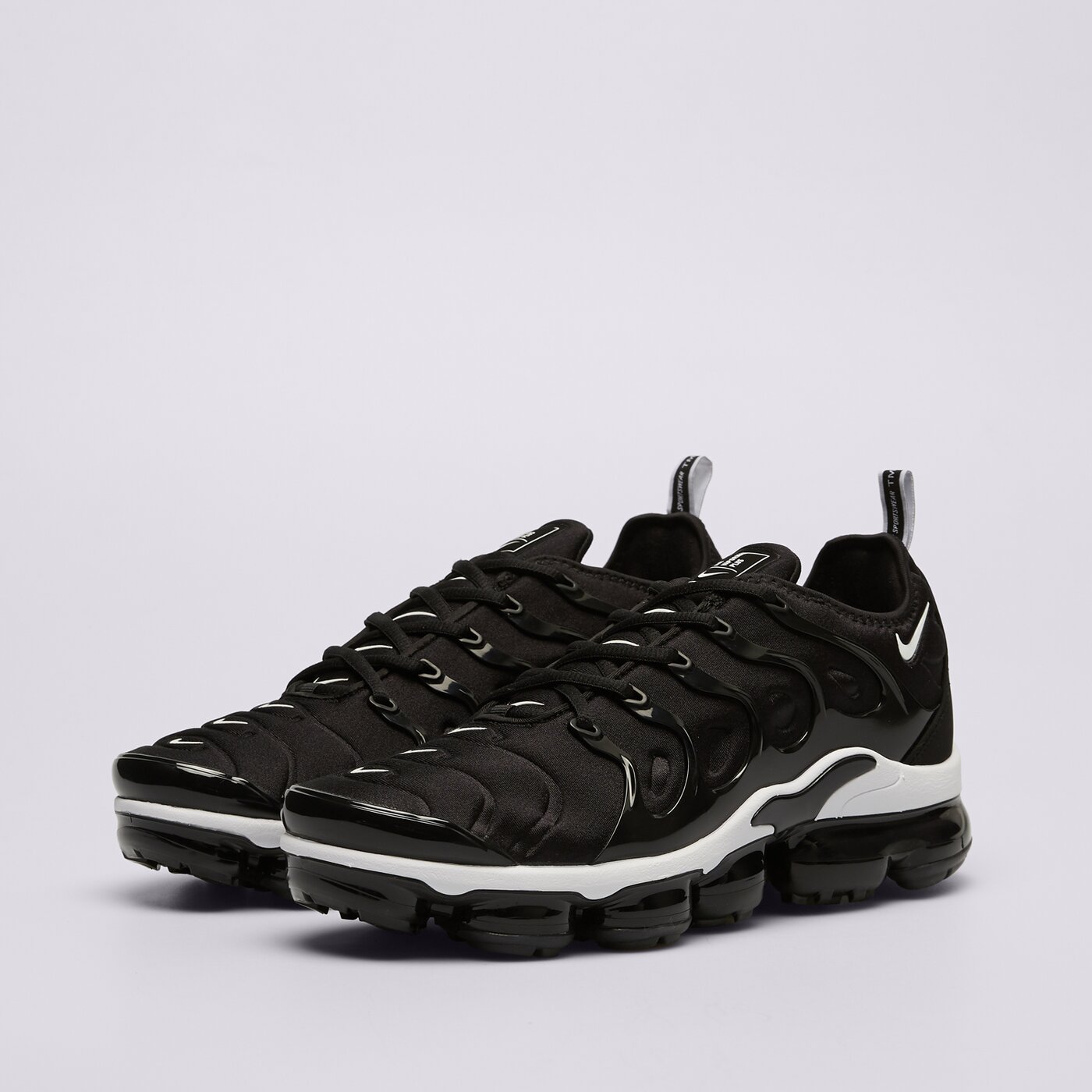 Мъжки маратонки NIKE AIR VAPORMAX PLUS 924453-011 цвят черен