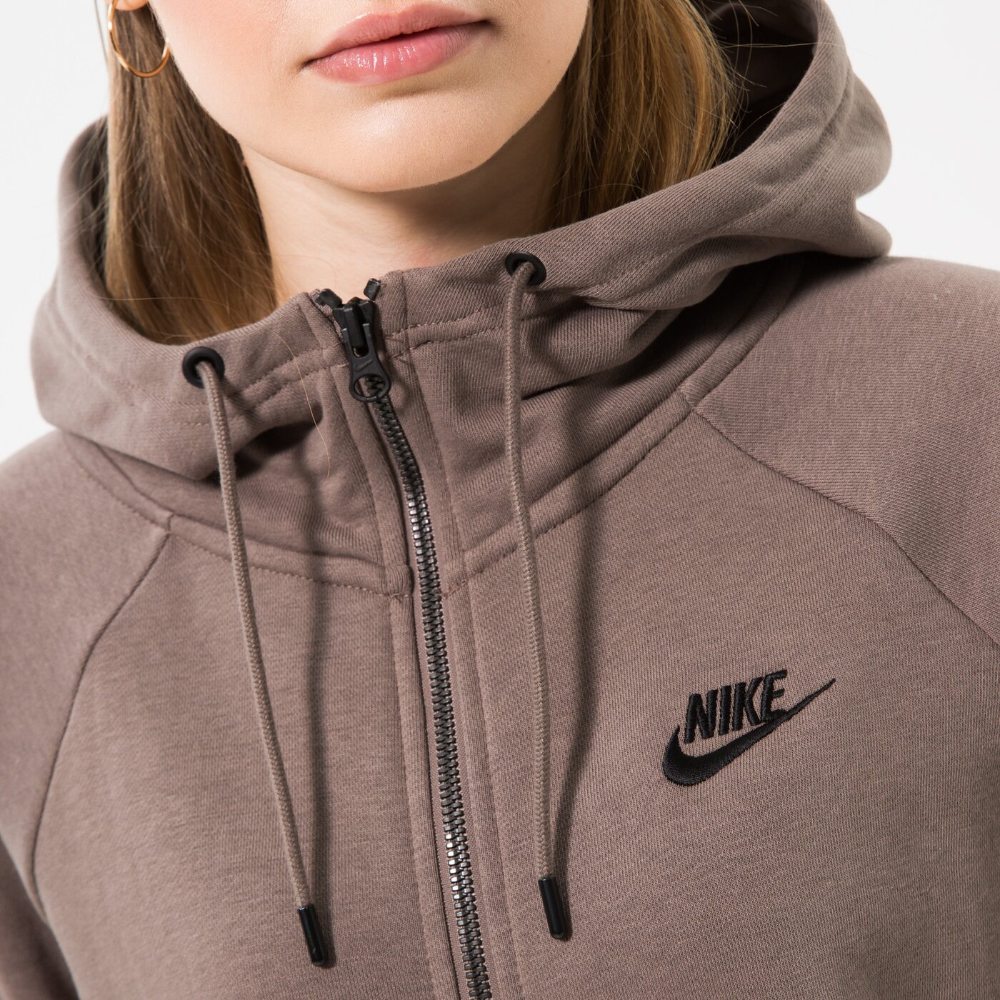 Дамски суичър NIKE СУИТЧЪР С КАЧУЛКА W NSW ESSNTL FLC FZ HOODIE dx2317-040 цвят кафяв