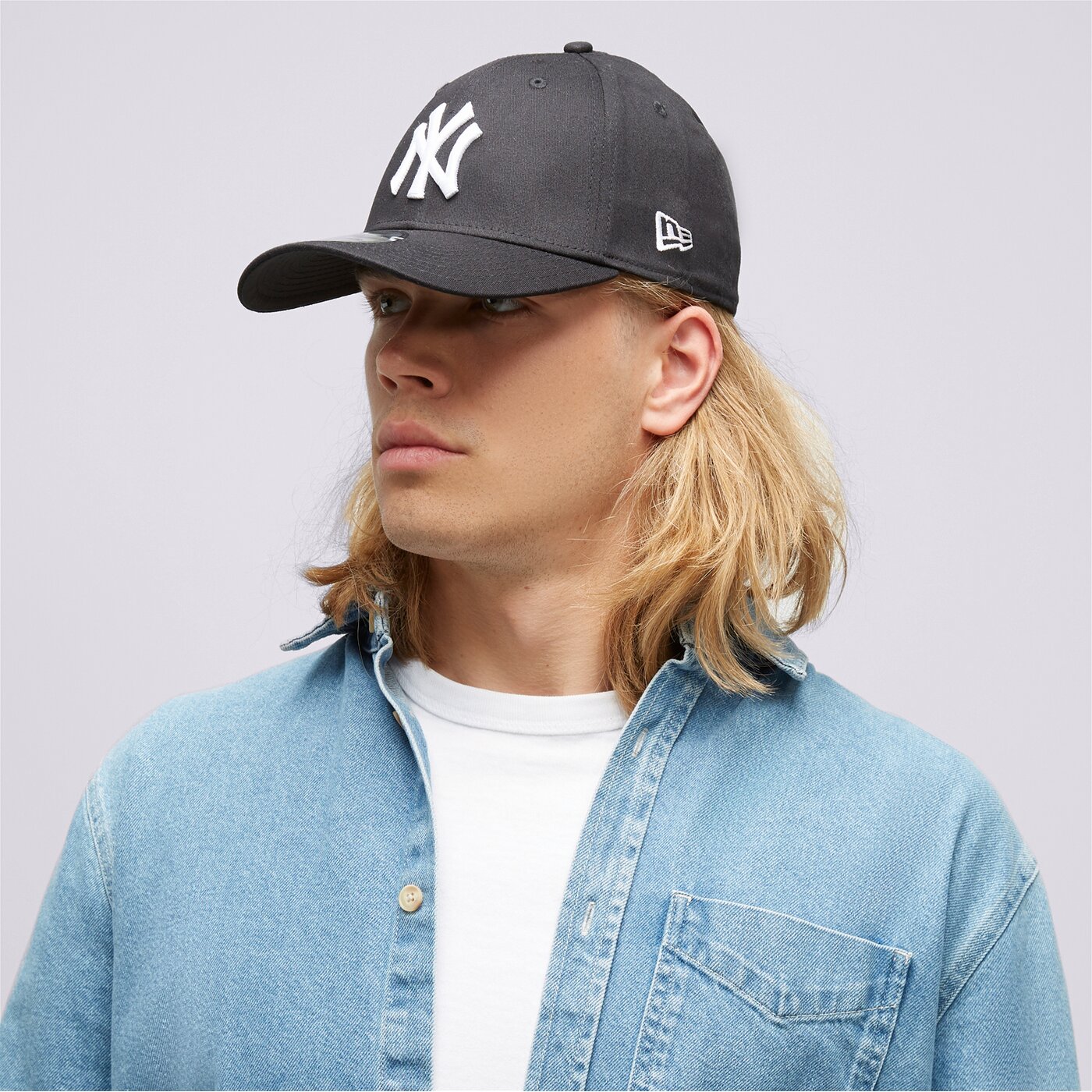 Дамска шапка с козирка NEW ERA ШАПКА 3930 CLASSIC NY YANKEES 10145638 цвят черен